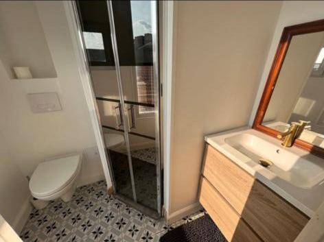 Bulle De Champagne : Petit Cocon En Plein Centre Apartment Épernay Exterior foto